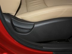 2012款 1.6L 自动 尊贵型