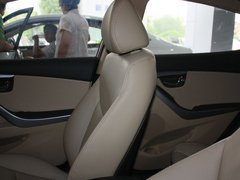 2012款 1.6L 自动 尊贵型