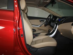 2012款 1.6L 自动 尊贵型