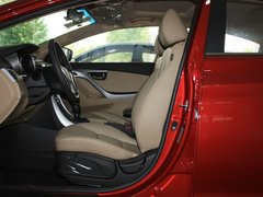 2012款 1.6L 自动 尊贵型