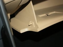 2012款 1.6L 自动 尊贵型