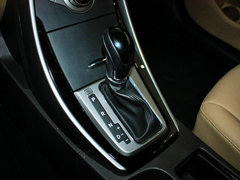 2012款 1.6L 自动 尊贵型
