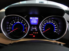 2012款 1.6L 自动 尊贵型