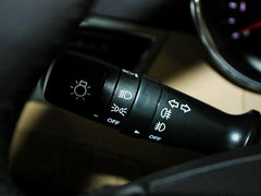 2012款 1.6L 自动 尊贵型