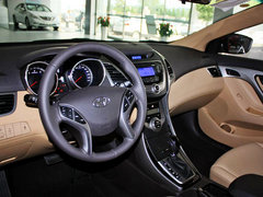 2012款 1.6L 自动 尊贵型