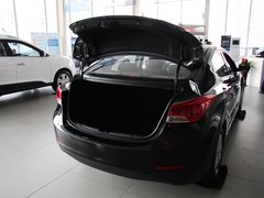 2012款 1.6L 自动 领先型