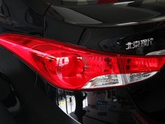 2012款 1.6L 自动 领先型