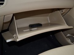 2012款 1.6L 自动 尊贵型