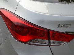 2012款 1.6L 自动 尊贵型