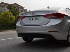 2012款 1.6L 自动 尊贵型