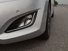 2012款 1.6L 自动 尊贵型