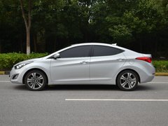 2012款 1.6L 自动 尊贵型