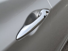 2012款 1.6L 自动 尊贵型