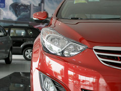 2012款 1.6L 自动 尊贵型