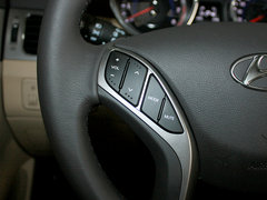 2012款 1.6L 自动 尊贵型