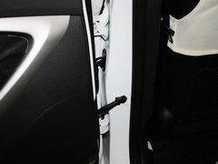 2012款 1.6L 自动 尊贵型