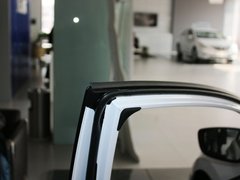 2012款 1.6L 自动 尊贵型