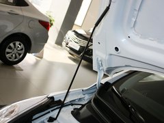 2012款 1.6L 自动 尊贵型