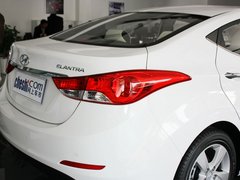 2012款 1.6L 自动 尊贵型