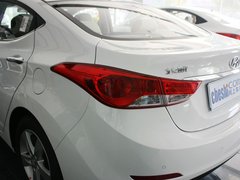 2012款 1.6L 自动 尊贵型