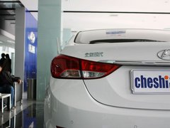 2012款 1.6L 自动 尊贵型