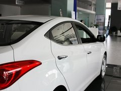 2012款 1.6L 自动 尊贵型
