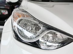 2012款 1.6L 自动 尊贵型
