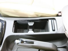 2012款 1.8L 自动 尊贵型