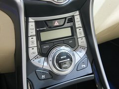 2012款 1.8L 自动 尊贵型