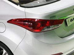 2012款 1.8L 自动 尊贵型