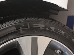 2012款 1.8L 自动 尊贵型