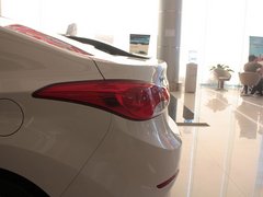 2012款 1.8L 自动 尊贵型