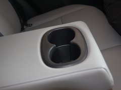 2012款 2.0L 自动 四驱豪华型 5座