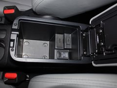 2012款 2.0L 自动 四驱豪华型 5座