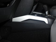 2012款 2.0L 自动 四驱豪华型 5座
