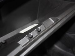 2012款 2.0L 自动 四驱豪华型 5座