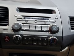 2012款 1.8L 自动 