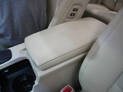 2012款 M25L 2.5L 自动 舒适版