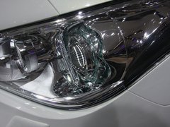 2012款 M25L 2.5L 自动 舒适版