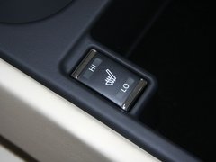 2012款 M25L 2.5L 自动 舒适版