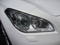 2012款 M25L 2.5L 自动 舒适版