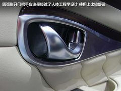 2012款 M25L 2.5L 自动 舒适版