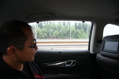 2012款 M25L 2.5L 自动 舒适版