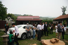 2012款 M25L 2.5L 自动 舒适版