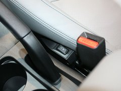 2012款 2.0L CVT 四驱豪华版 5座