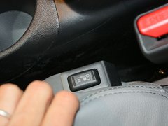 2012款 2.0L CVT 四驱豪华版 5座