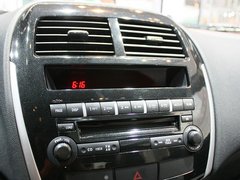 2012款 2.0L CVT 四驱豪华版 5座