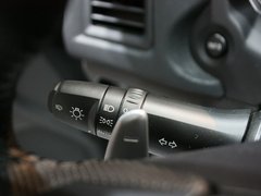2012款 2.0L CVT 四驱豪华版 5座