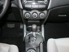 2012款 2.0L CVT 四驱豪华版 5座