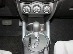 2012款 2.0L CVT 四驱豪华版 5座